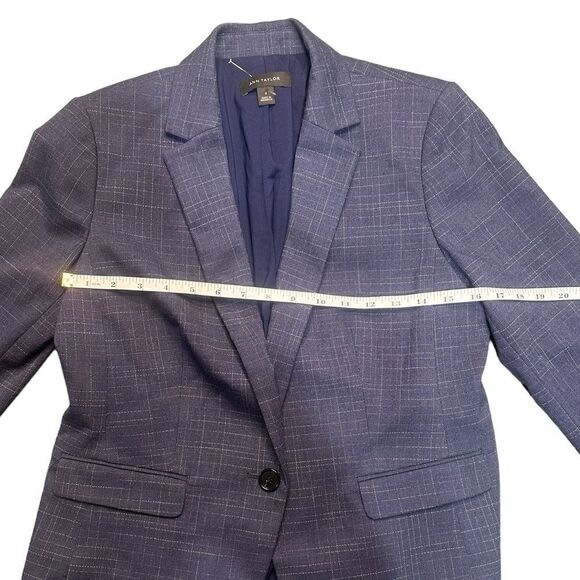 Ann Taylor One-Button Blazer in Crosshatch Size 4 - Picture 6 of 8